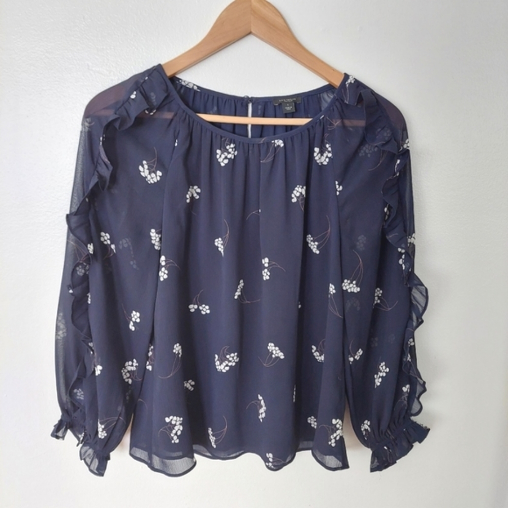 NWOT Ann Taylor Factory Navy Feminine Floral Ruffle Sleeve Blouse, Size S